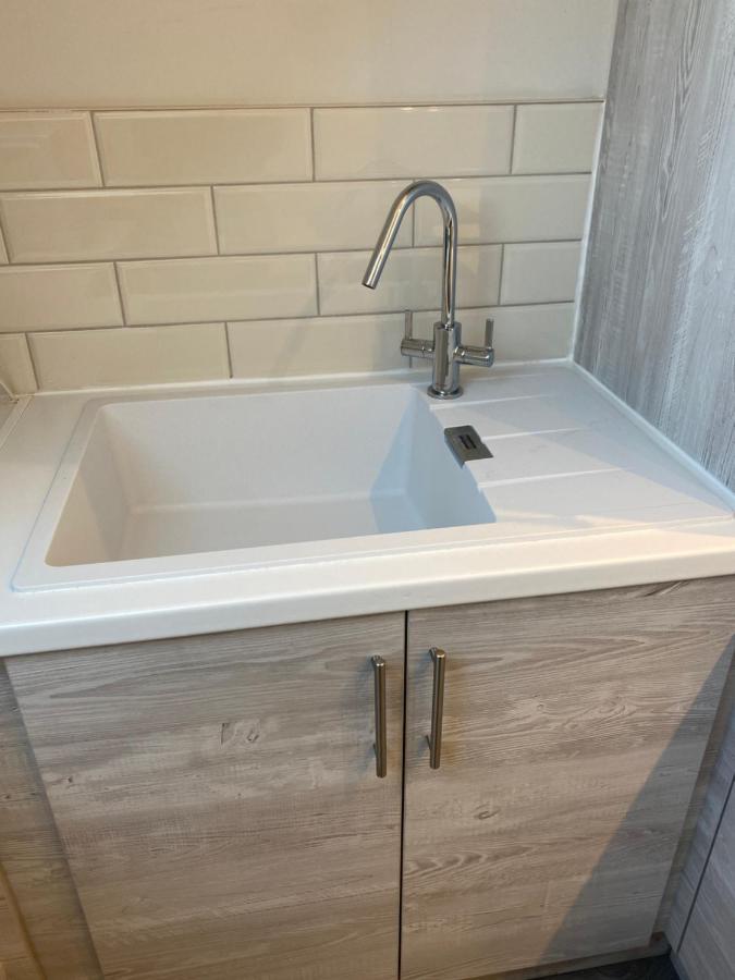 Quiet North London - 2 X Double Bedrooms - Close To Station And 20Mins Central London Totteridge Экстерьер фото